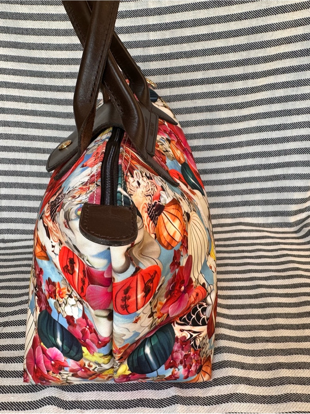 Longchamp x Mary Katrantzou Le Pliage Short Handle Bag - Picture 2 of 9